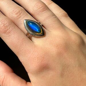 Almond shape mood ring